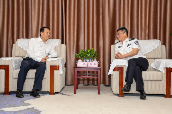 上海公安出入境智慧邮政服务中心正式启用